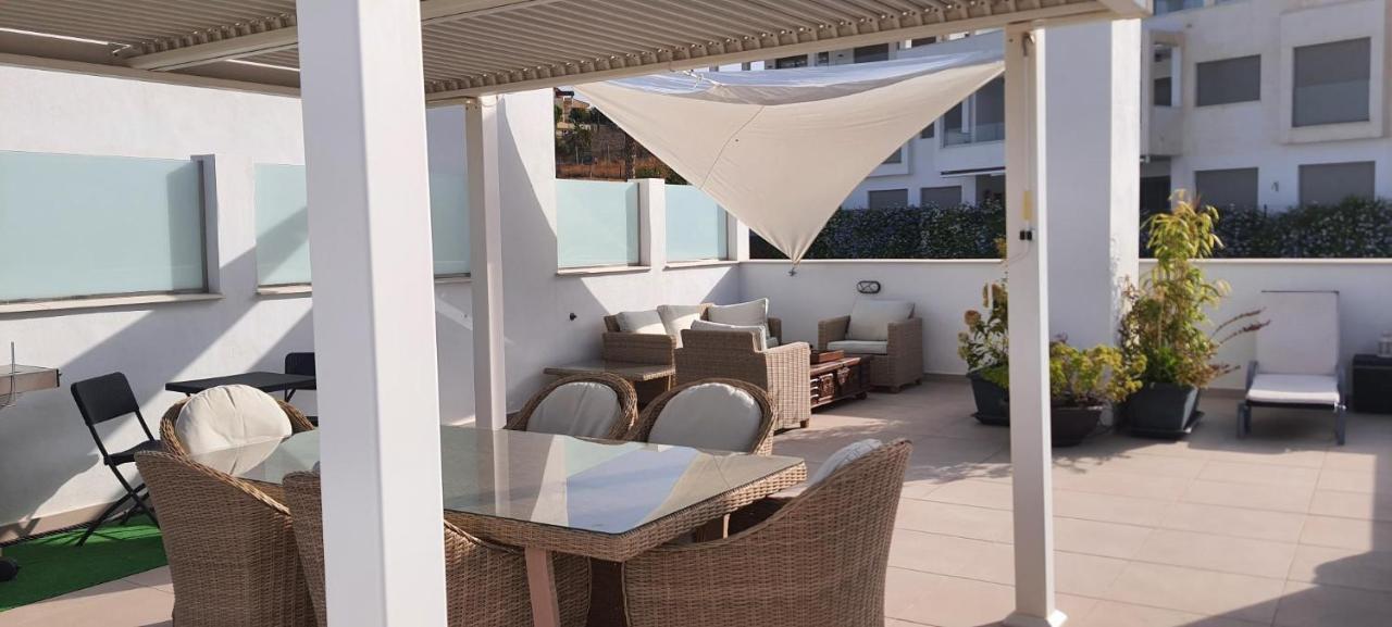 Baviera Hills Holiday Apartment Калета-де-Велес Екстер'єр фото